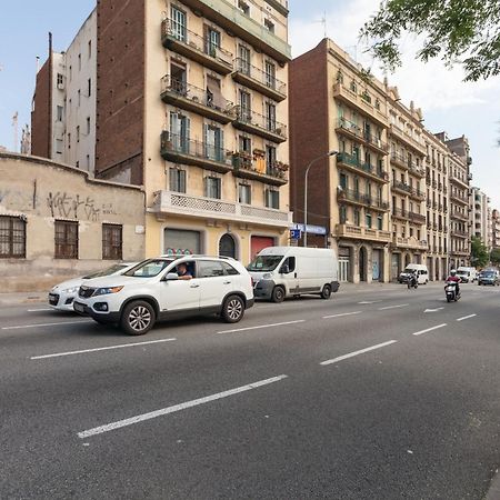 Housalia Sagrada Familia Барселона Экстерьер фото